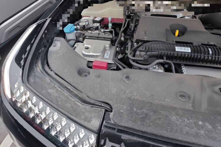 Used Yangwang U8 2023 Luxury Edition Engine Bay Right