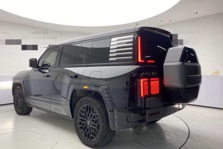 Used Yangwang U8 2023 Luxury Edition Exterior 2