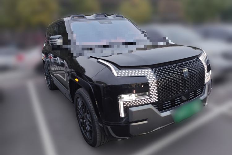 Used Yangwang U8 2023 Luxury Edition Front Right 45 Deg