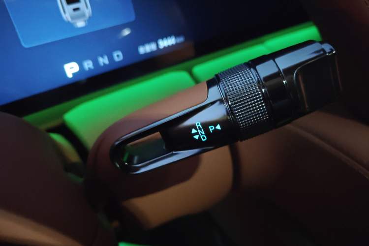 Used Yangwang U8 2023 Luxury Edition Gear Lever