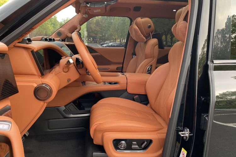 Used Yangwang U8 2023 Luxury Edition Left Front Seat