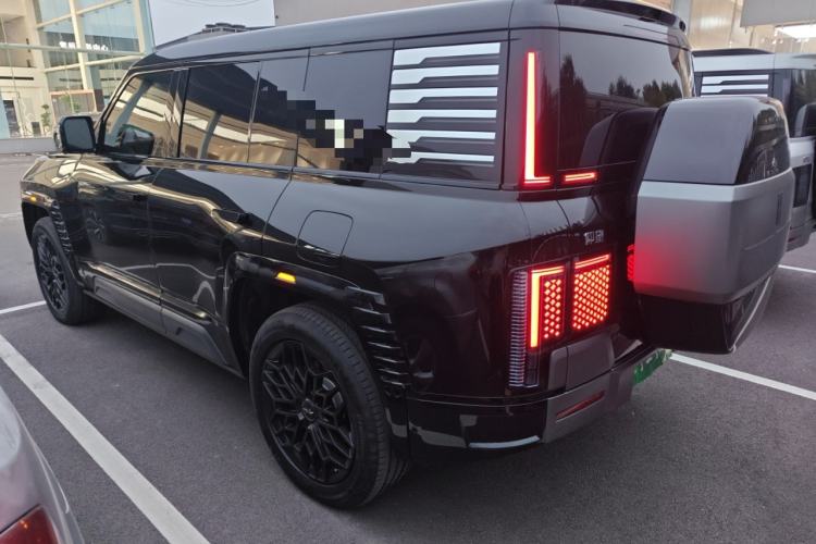 Used Yangwang U8 2023 Luxury Edition Rear Left 45 Deg