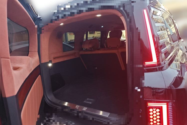 Used Yangwang U8 2023 Luxury Edition Trunk