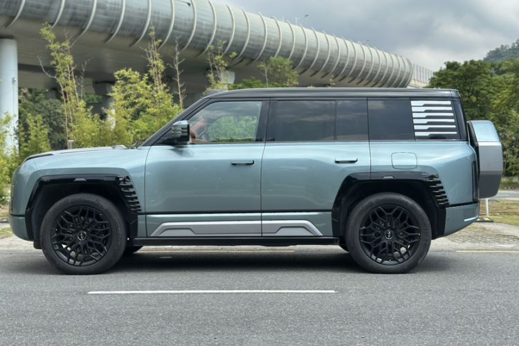 Used Yangwang U8 2023 Luxury Edition Exterior 3