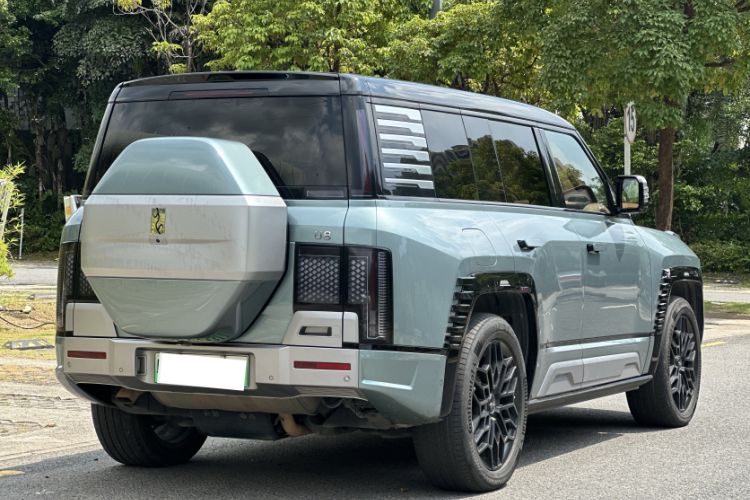 Used Yangwang U8 2023 Luxury Edition Exterior 5
