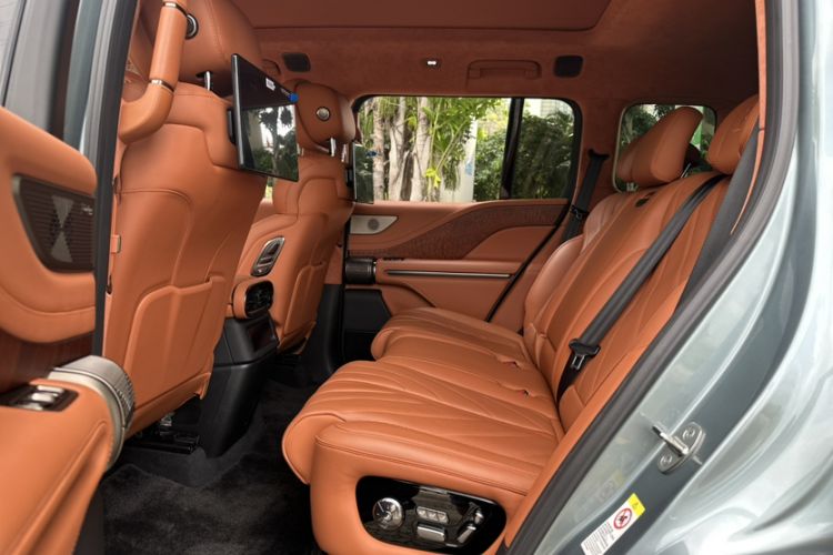 Used Yangwang U8 2023 Luxury Edition Interior 9