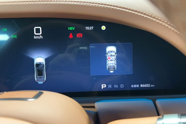 Used Yangwang U8 2023 Luxury Edition Odometer Close Up