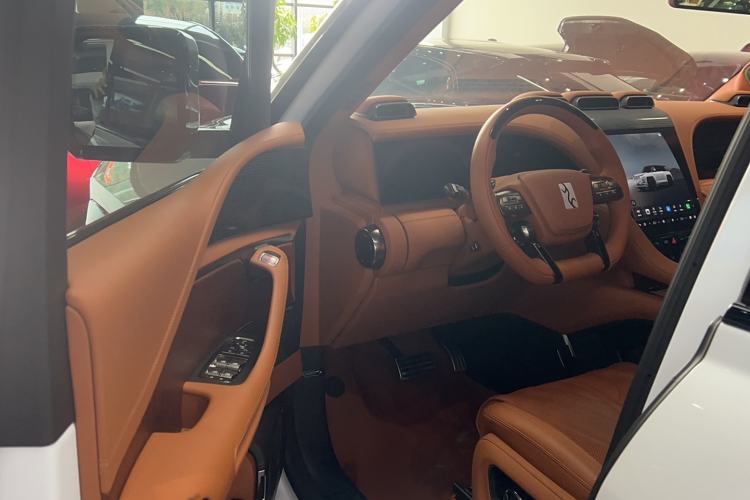 Used Yangwang U8 2023 Luxury Edition Interior 2