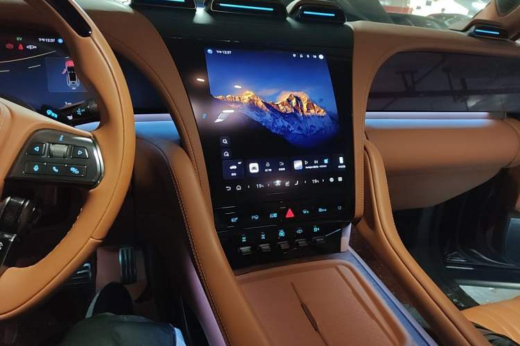 Used Yangwang U8 2023 Luxury Edition Audio And AC Panel