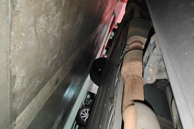 Used Yangwang U8 2023 Luxury Edition Chassis Front Right
