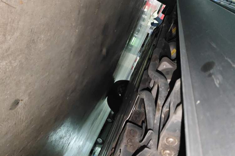Used Yangwang U8 2023 Luxury Edition Chassis Rear Left