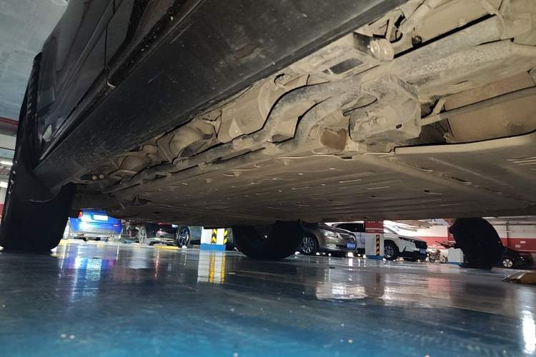 Used Yangwang U8 2023 Luxury Edition Chassis Rear Left