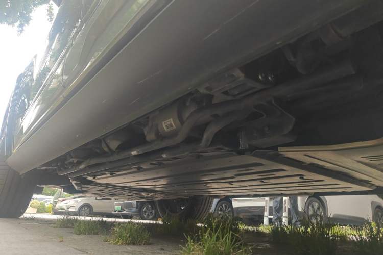Used Yangwang U8 2023 Luxury Edition Chassis Rear Left