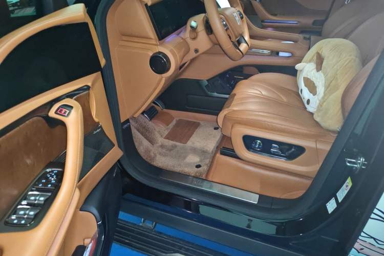 Used Yangwang U8 2023 Luxury Edition Driver Seat