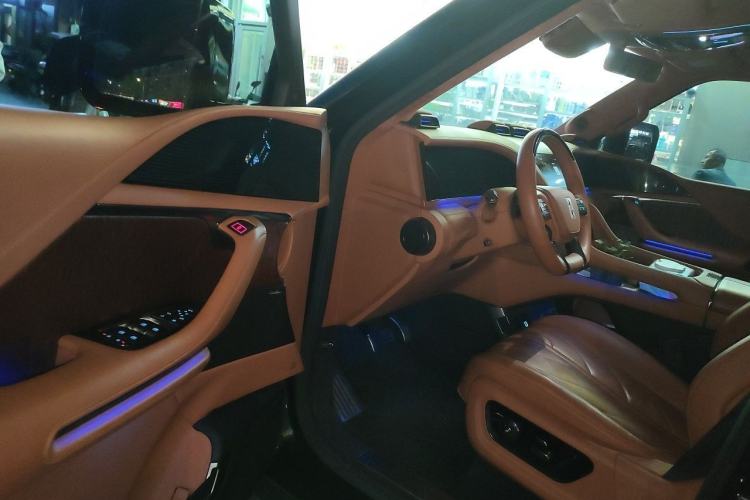 Used Yangwang U8 2023 Luxury Edition Driver Seat