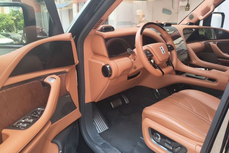 Used Yangwang U8 2023 Luxury Edition Driver Seat