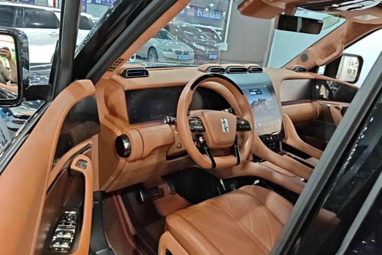 Used Yangwang U8 2023 Luxury Edition Driver Seat