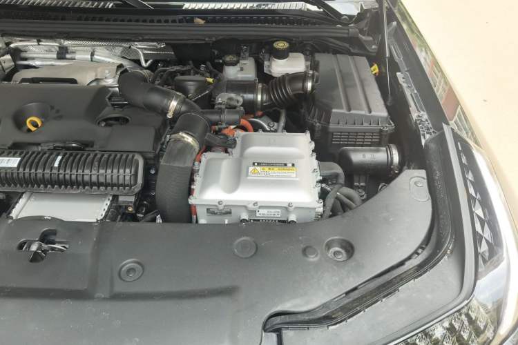 Used Yangwang U8 2023 Luxury Edition Engine Bay Left