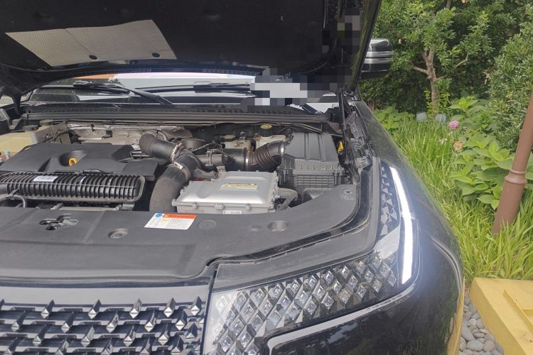 Used Yangwang U8 2023 Luxury Edition Engine Bay Left