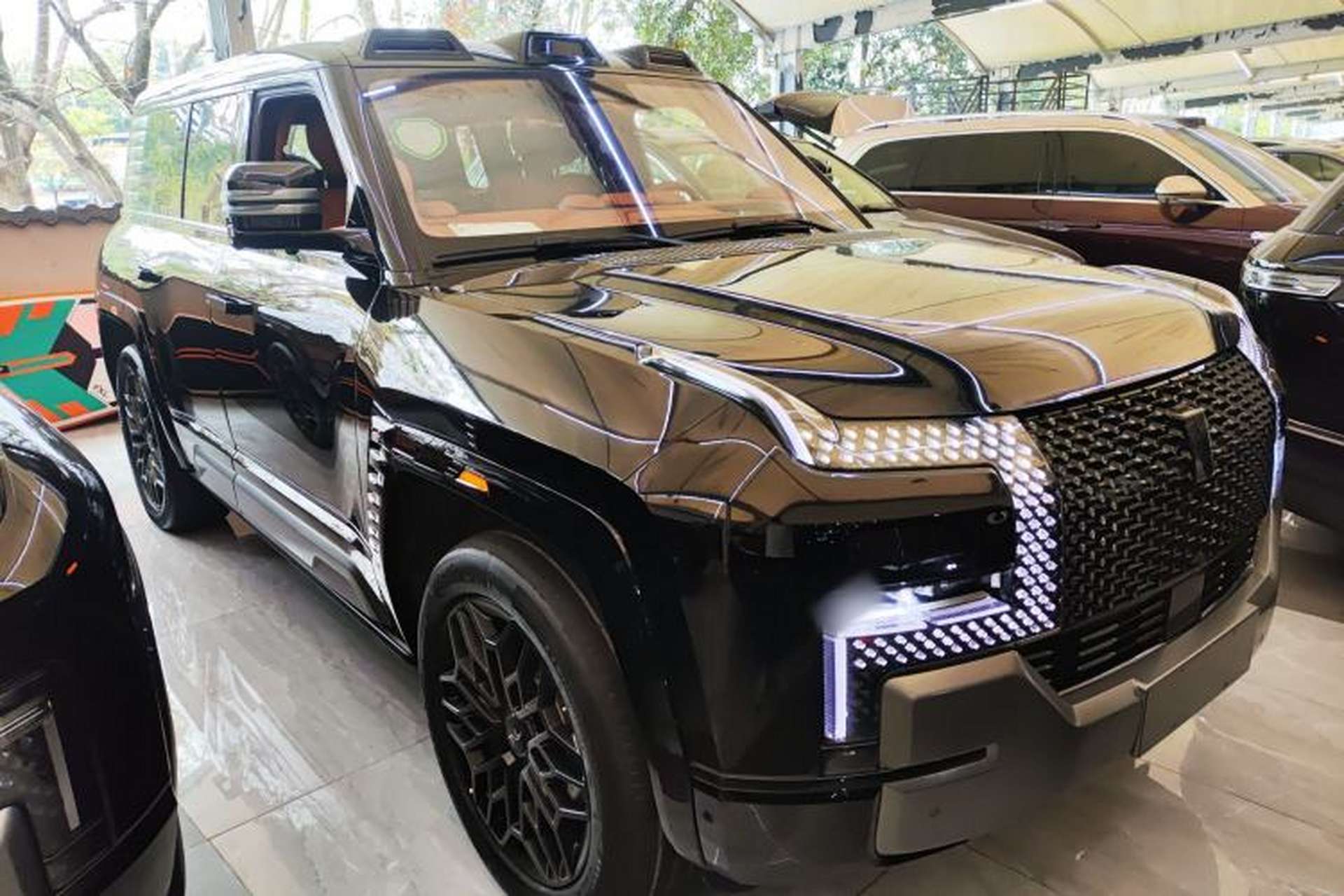 Used Yangwang U8 2023 Luxury Edition Exterior 1