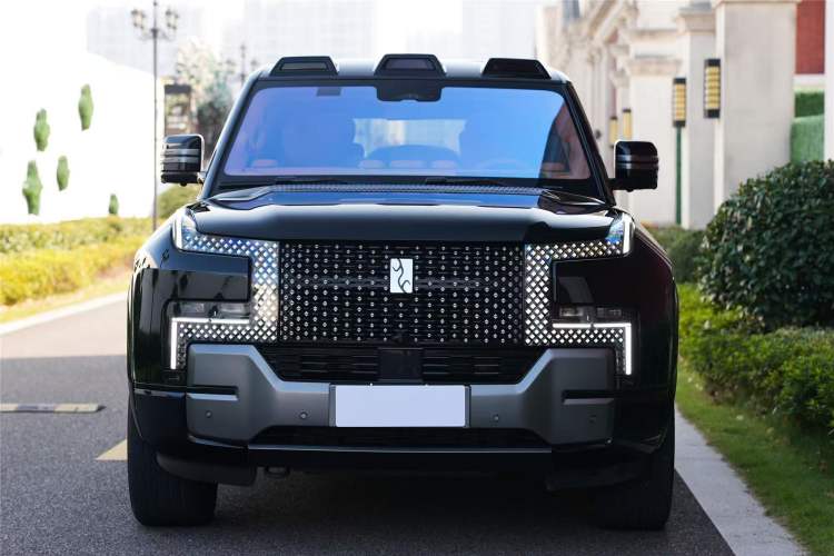 Used Yangwang U8 2023 Luxury Edition Exterior 1