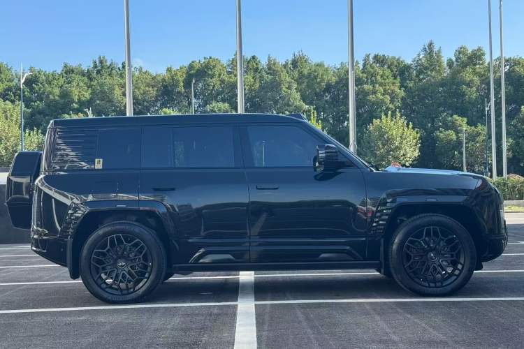 Used Yangwang U8 2023 Luxury Edition Exterior 3