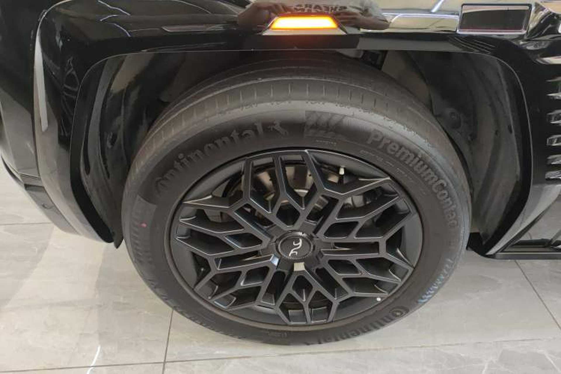 Used Yangwang U8 2023 Luxury Edition Exterior 4