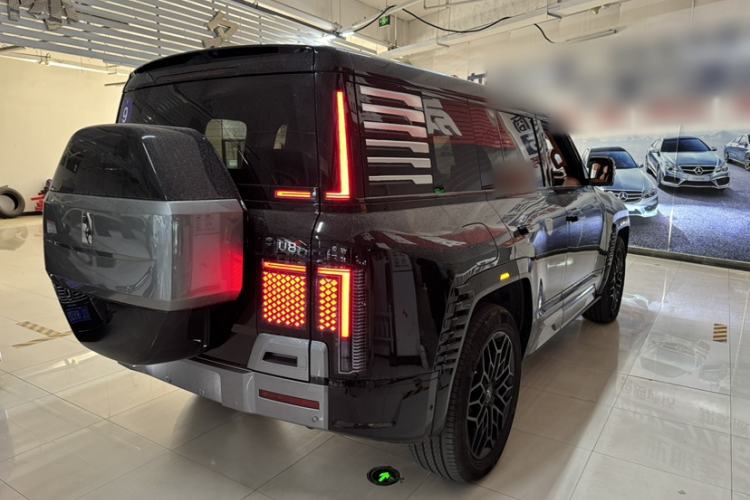 Used Yangwang U8 2023 Luxury Edition Exterior 5