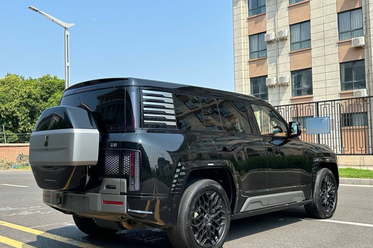 Used Yangwang U8 2023 Luxury Edition Exterior 5