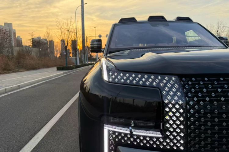 Used Yangwang U8 2023 Luxury Edition Exterior 7