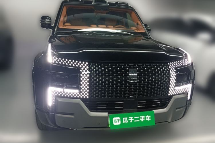 Used Yangwang U8 2023 Luxury Edition Front