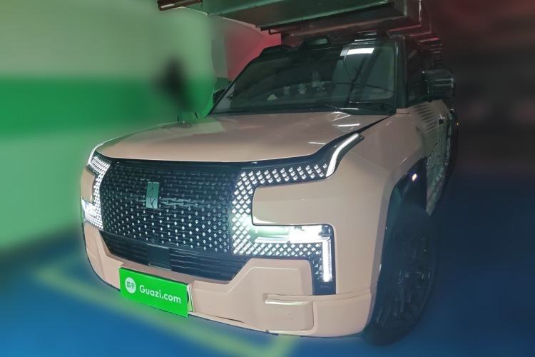 Used Yangwang U8 2023 Luxury Edition Front
