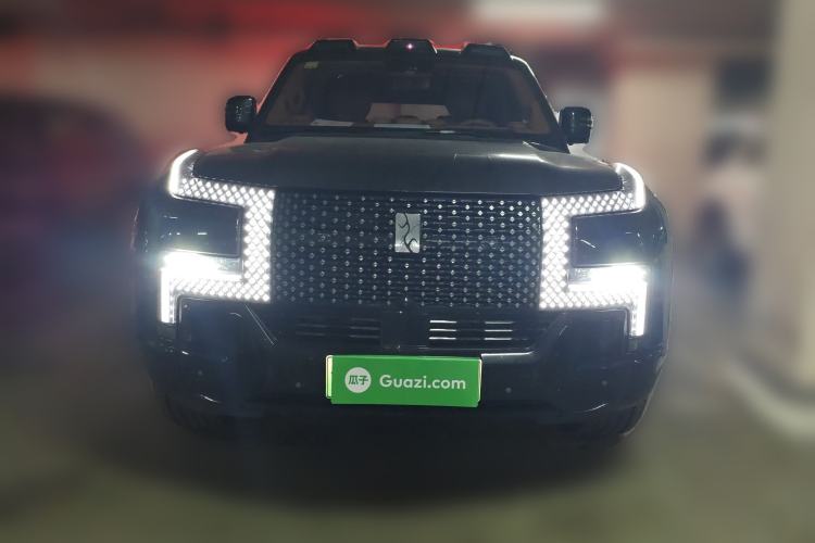 Used Yangwang U8 2023 Luxury Edition Front