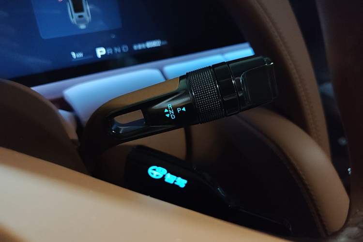 Used Yangwang U8 2023 Luxury Edition Gear Lever