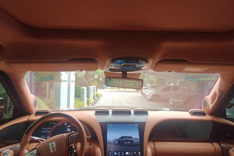 Used Yangwang U8 2023 Luxury Edition Headliner