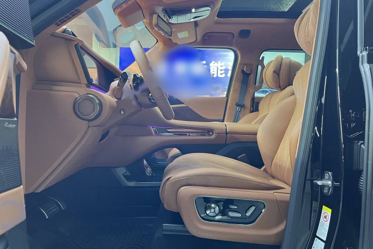 Used Yangwang U8 2023 Luxury Edition Interior 2