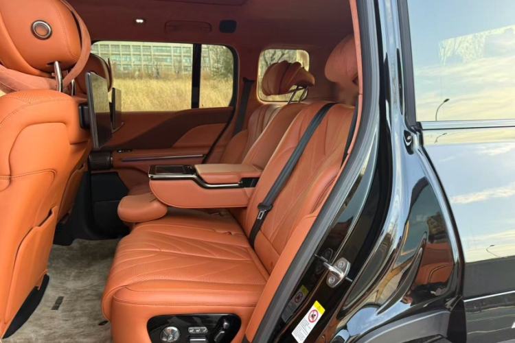 Used Yangwang U8 2023 Luxury Edition Interior 2