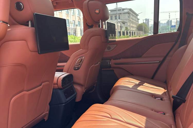 Used Yangwang U8 2023 Luxury Edition Interior 4