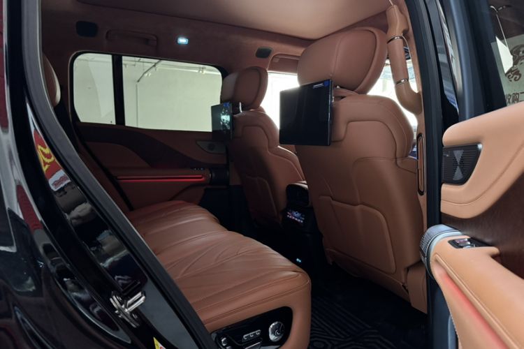 Used Yangwang U8 2023 Luxury Edition Interior 8