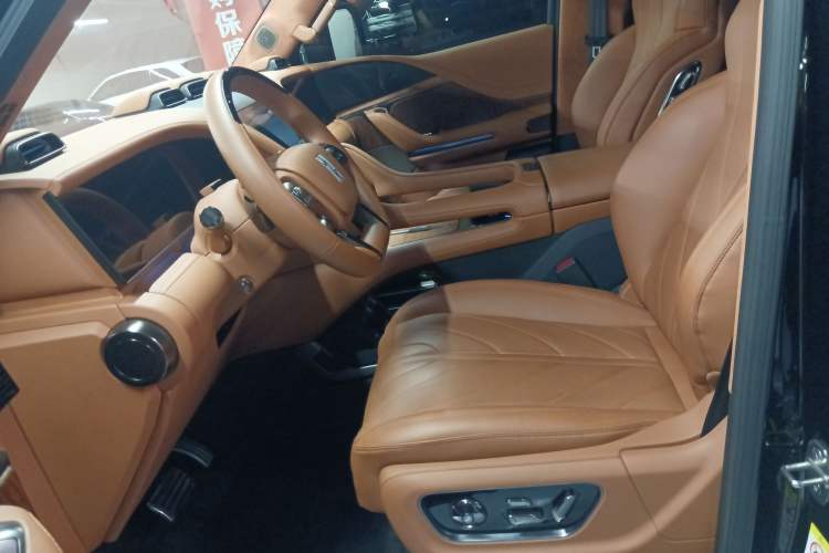 Used Yangwang U8 2023 Luxury Edition Left Front Seat