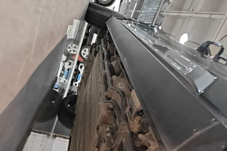 Used Yangwang U8 2023 Luxury Edition Left Side Sill