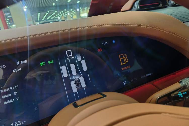 Used Yangwang U8 2023 Luxury Edition Odometer Close Up