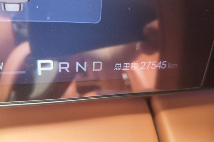 Used Yangwang U8 2023 Luxury Edition Odometer Close Up