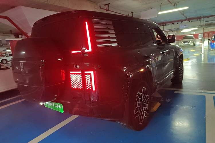 Used Yangwang U8 2023 Luxury Edition Rear Right 45 Deg