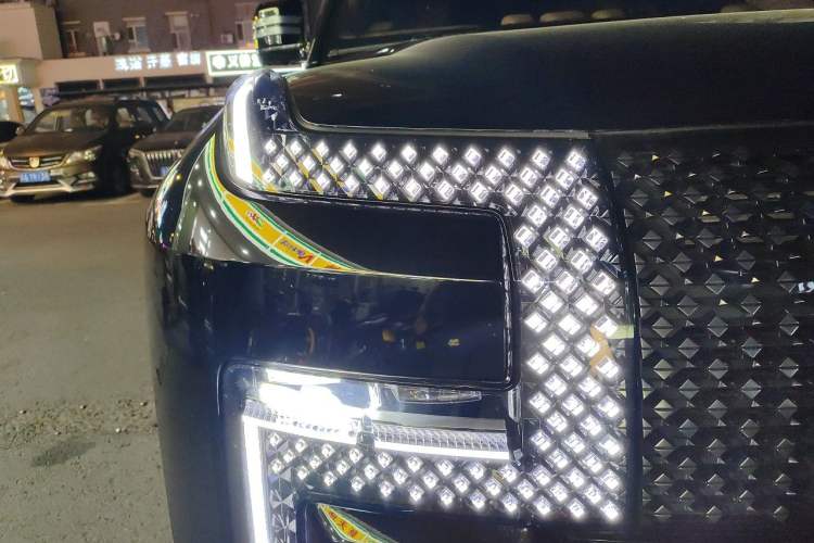 Used Yangwang U8 2023 Luxury Edition Right Front Headlight