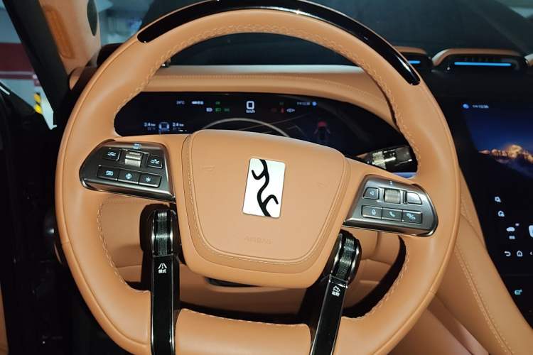 Used Yangwang U8 2023 Luxury Edition Steering Wheel