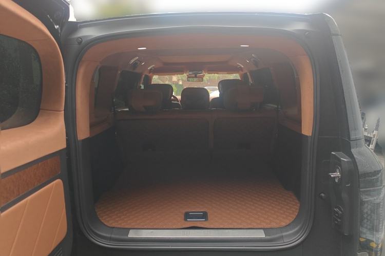 Used Yangwang U8 2023 Luxury Edition Trunk