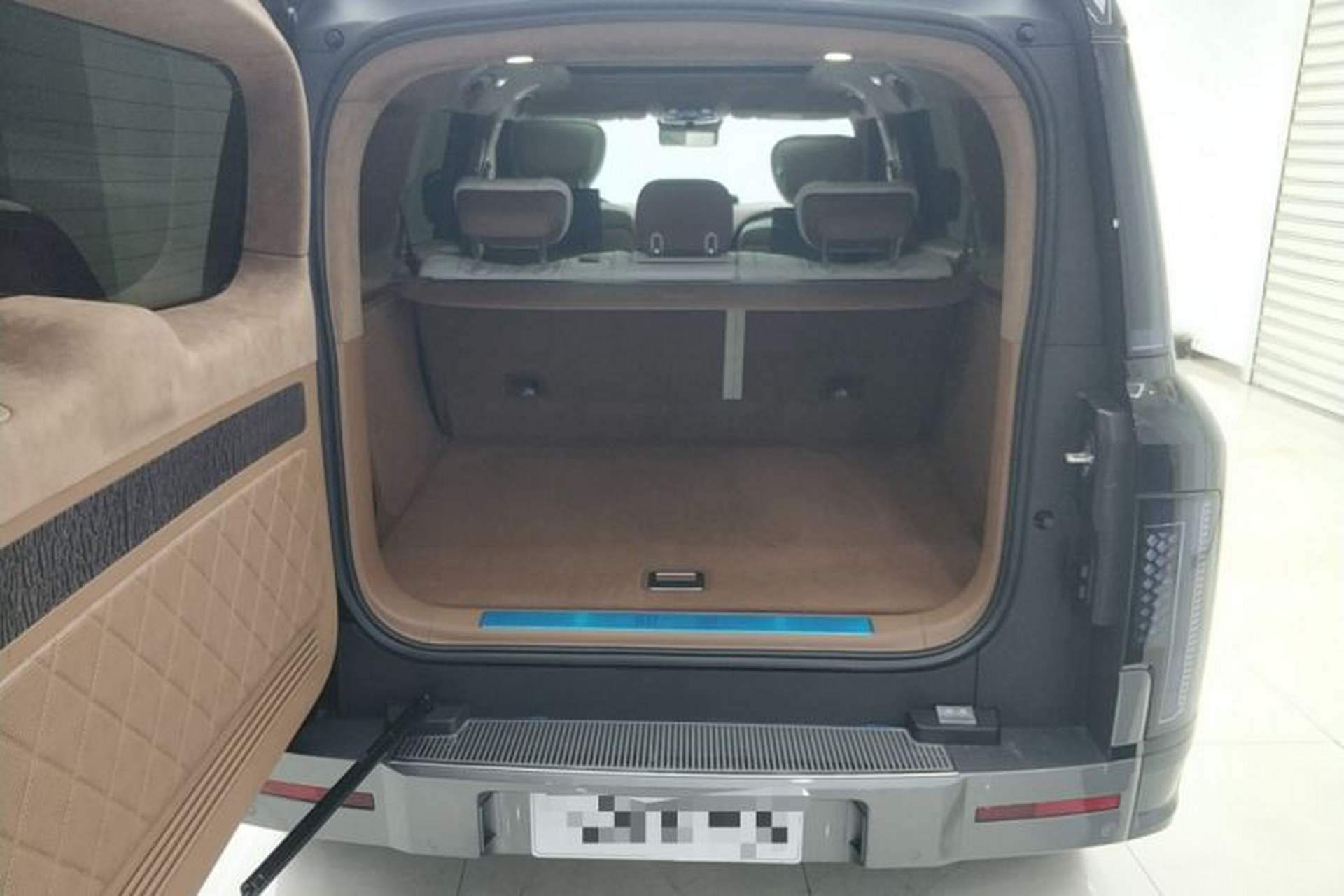 Used Yangwang U8 2023 Luxury Edition Trunk