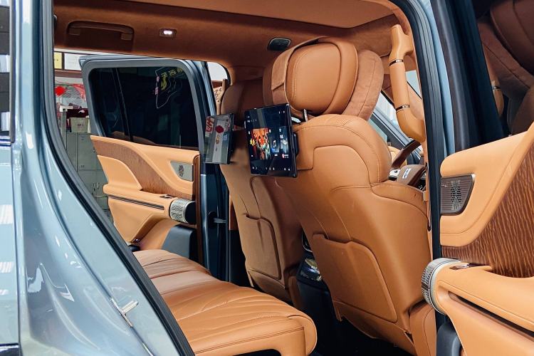 Used Yangwang U8 2023 Luxury Edition Interior 8