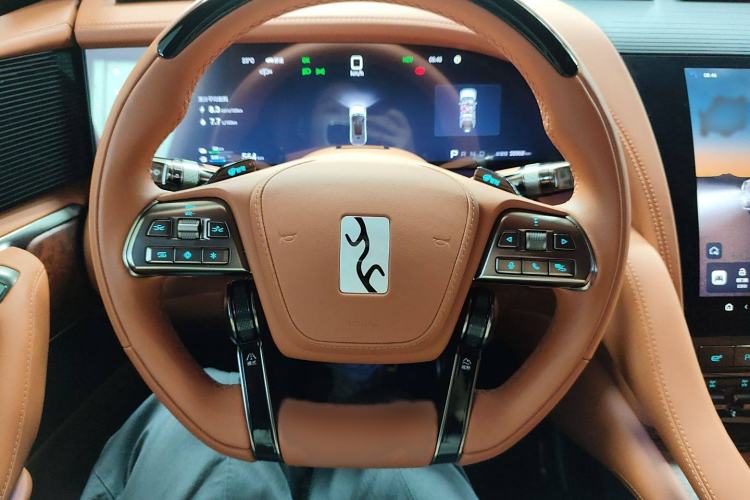 Used Yangwang U8 2023 Luxury Edition Steering Wheel